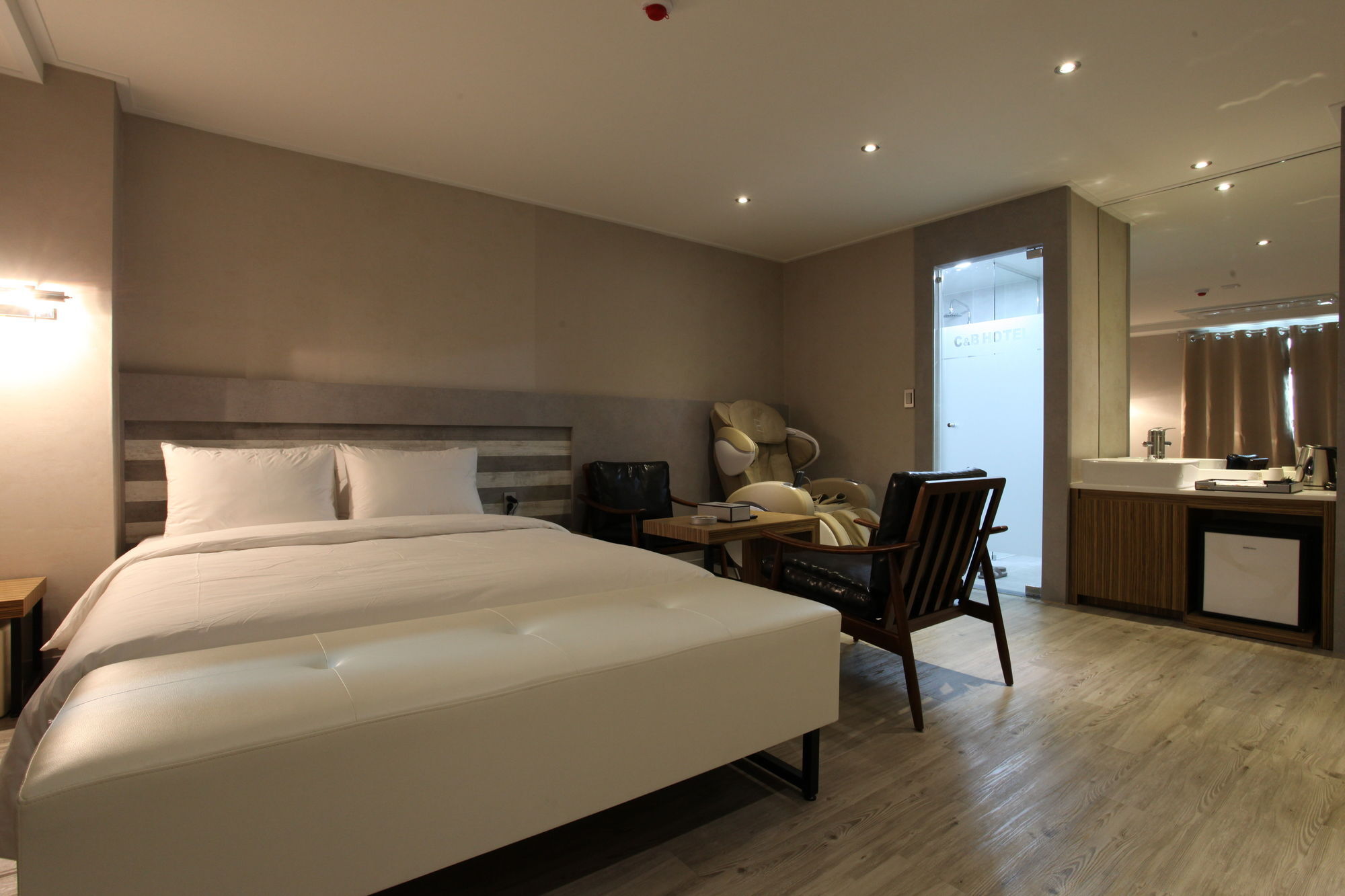 C&B Hotel Ansan Eksteriør bilde