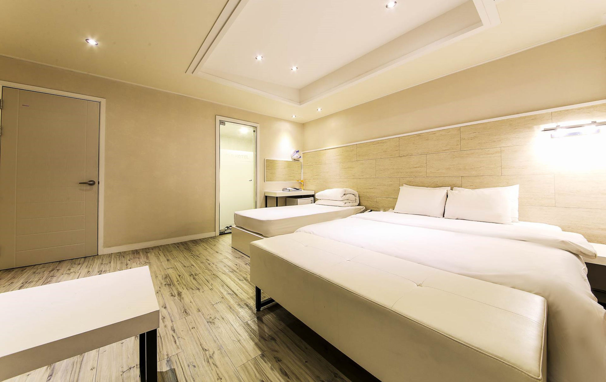C&B Hotel Ansan Eksteriør bilde